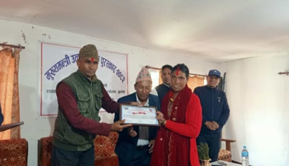 जुम्लाका तीन जना उत्कृष्ट किसान पुरस्कृत जुम्लाका तीन जना उत्कृष्ट किसान पुरस्कृत