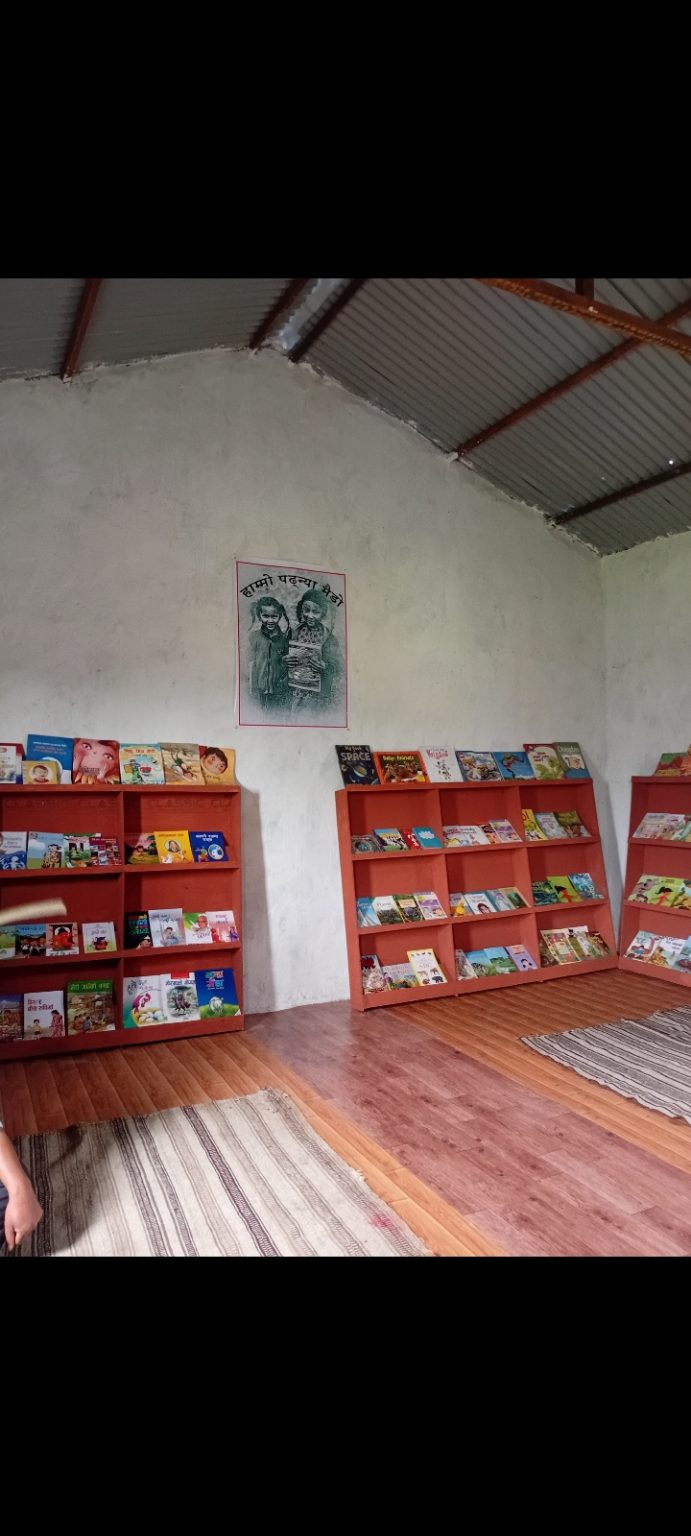 मालिका आधारभूत विद्यालयमा ‘हाम्मो पढ्न्या मैडो’ पुस्तकालय स्थापना, अध्ययन संस्कृतिमा टेवा